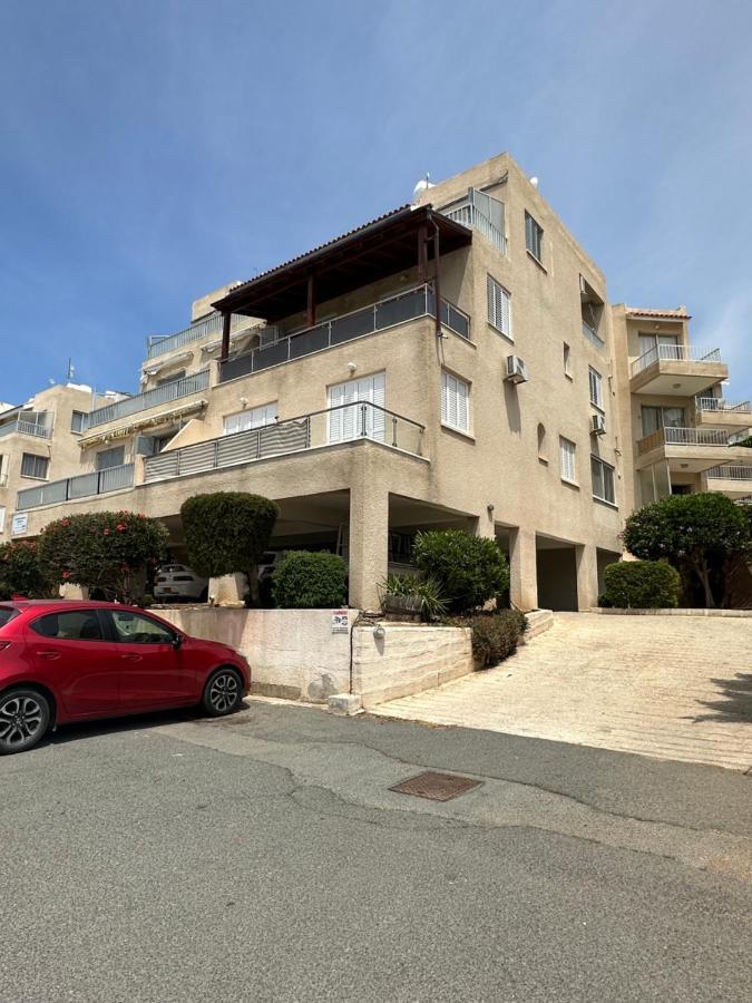 Sea View Apartment Near The Beach Paphos Exterior foto